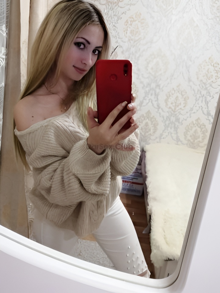 Гертруда привлекательная девушка из Каневской цена от 10000 руб