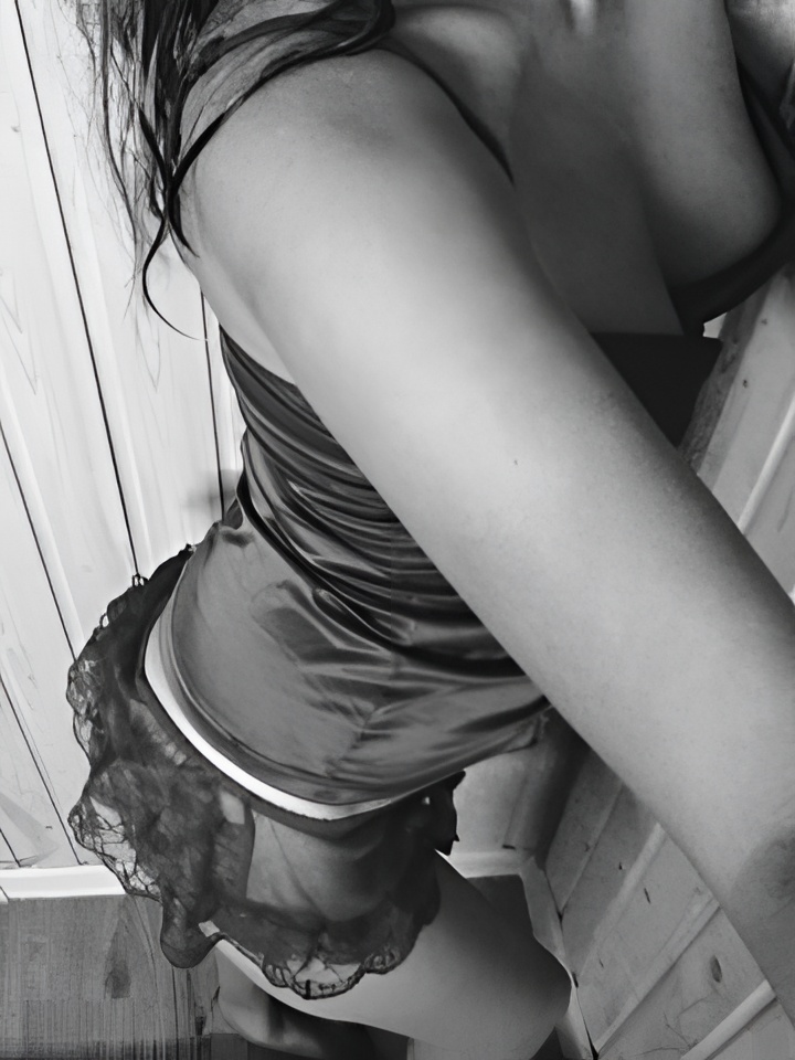 Серафима привлекательная девушка из Каневской цена от 4000 руб