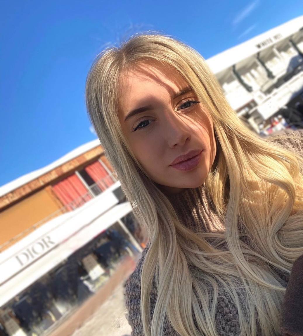 Дарья привлекательная девушка из Каневской цена от 3000 руб